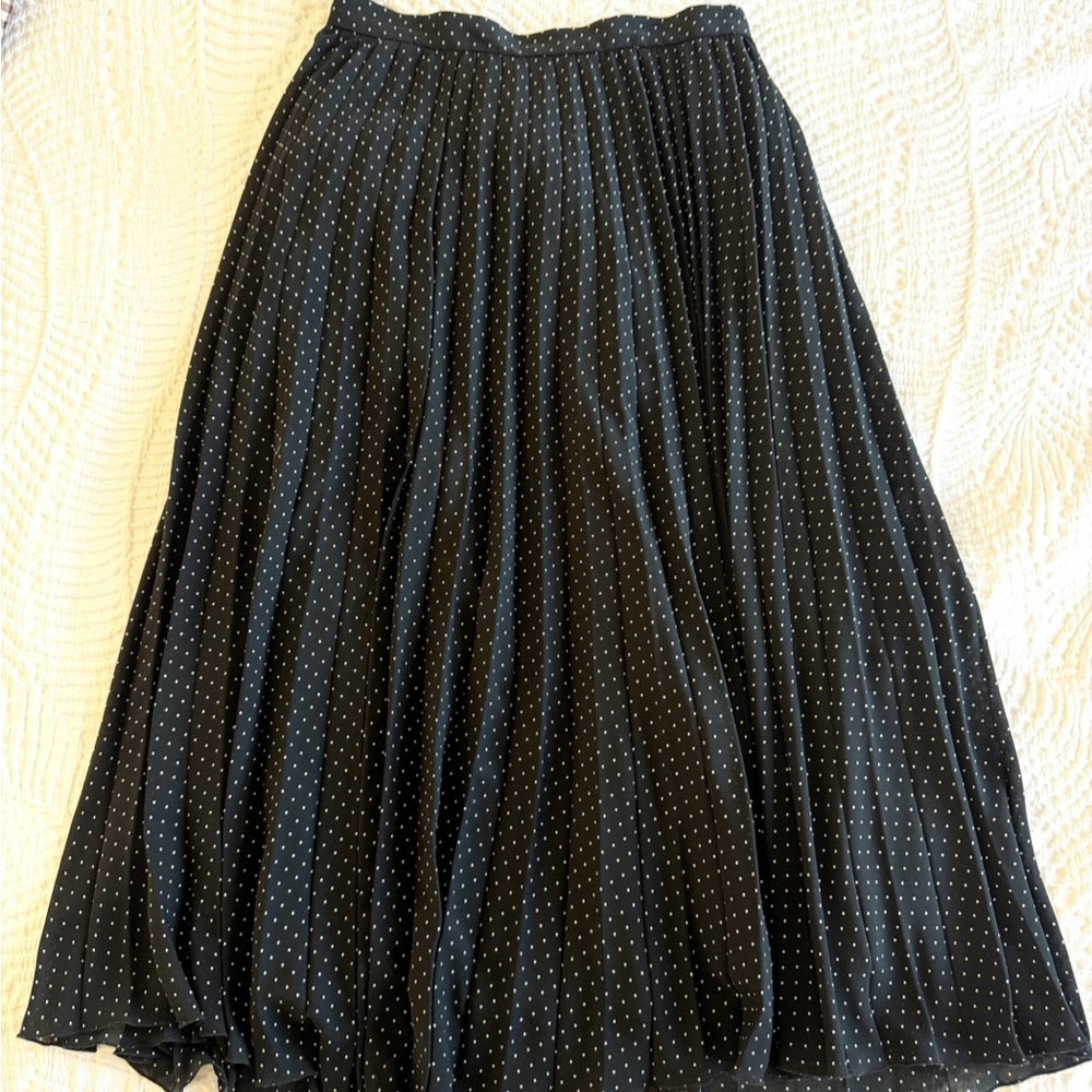 Banana Republic Black and White Midi Skirt